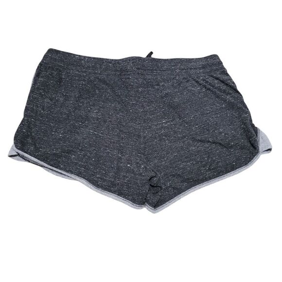 Bundle of casual athletic shorts - Picture 5 of 7
